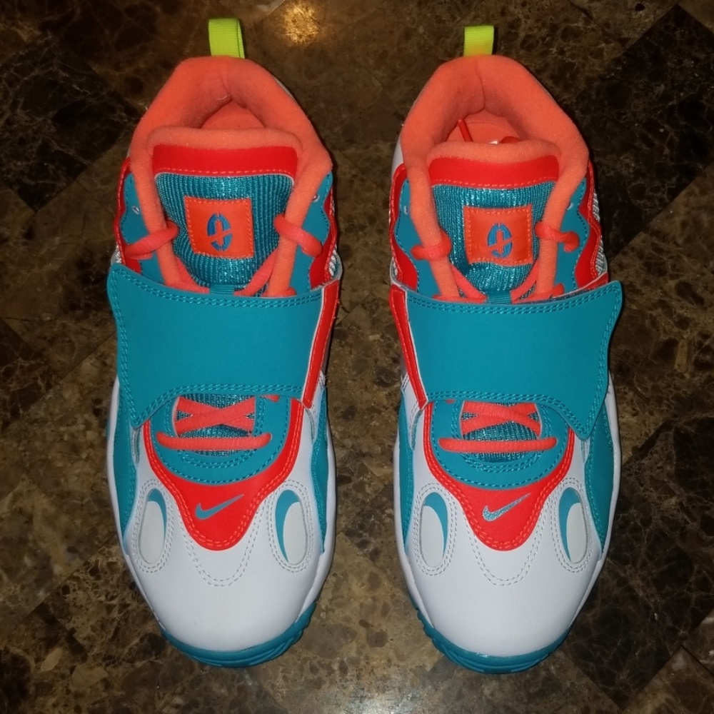 Nike Air Speed Turf